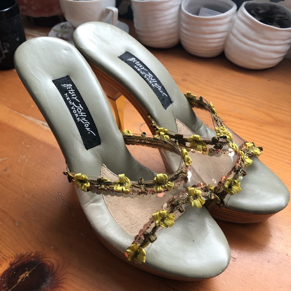 Betsey Johnson cha cha heels